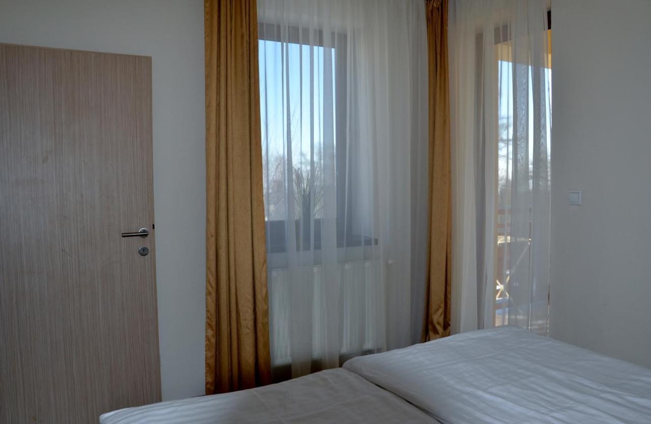 Apartman V Starej Lesnej S Balkonom Stará Lesná Exteriör bild